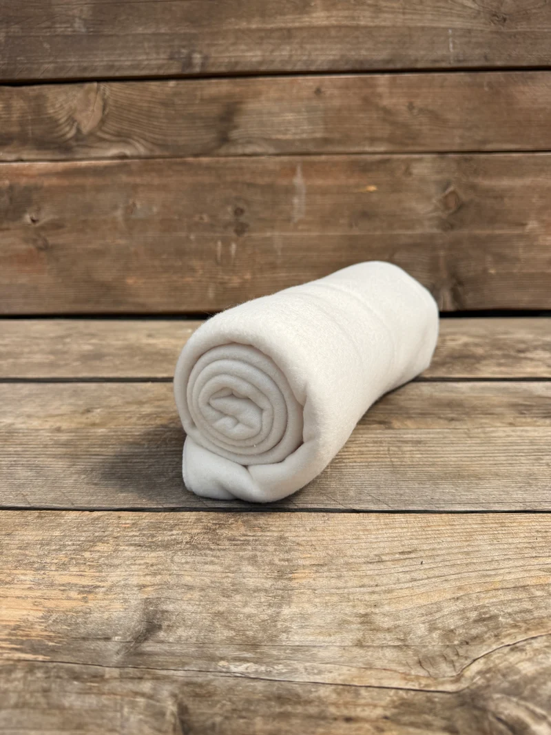 Fleece-Decken in weiß