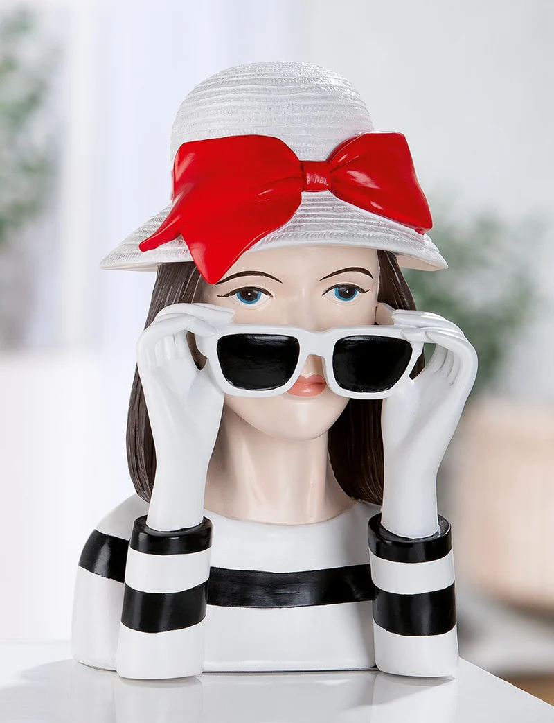 Damen Figur Valentina moderne Deko 28 cm
