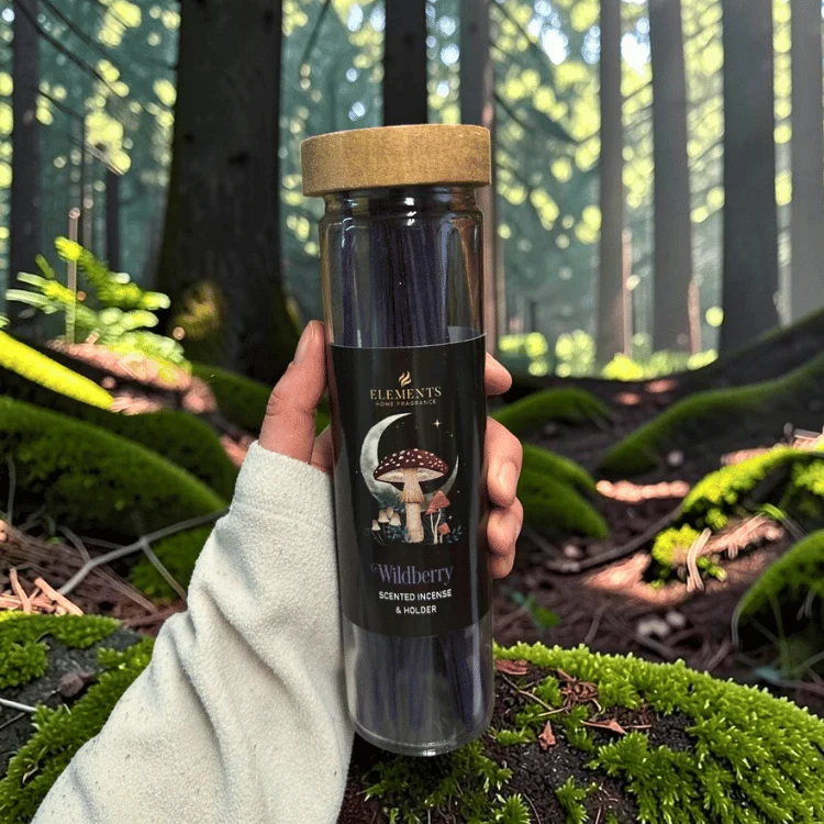 Dark Forest Räucherstäbchen Set – 4 Düfte mit Glasröhrchen und Halter