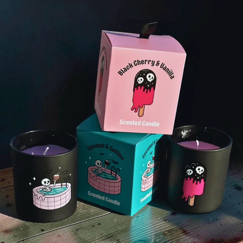 Summerween Duftkerzen Bundle – Kokos und Schwarzkirsche-Vanille im Glas (2er Set)