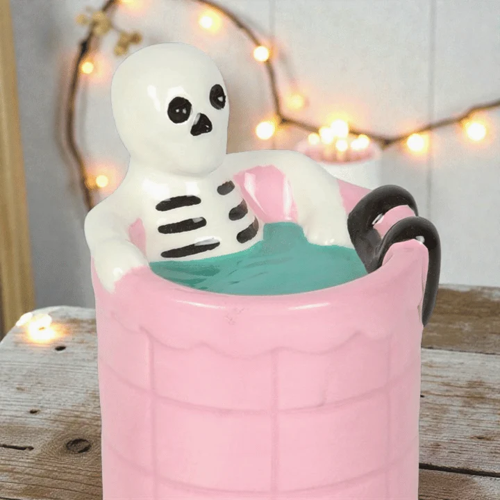Skelett im Pool Duftlampe „Dead Cool“ – Summerween Deko für Duftöl und Waxmelts
