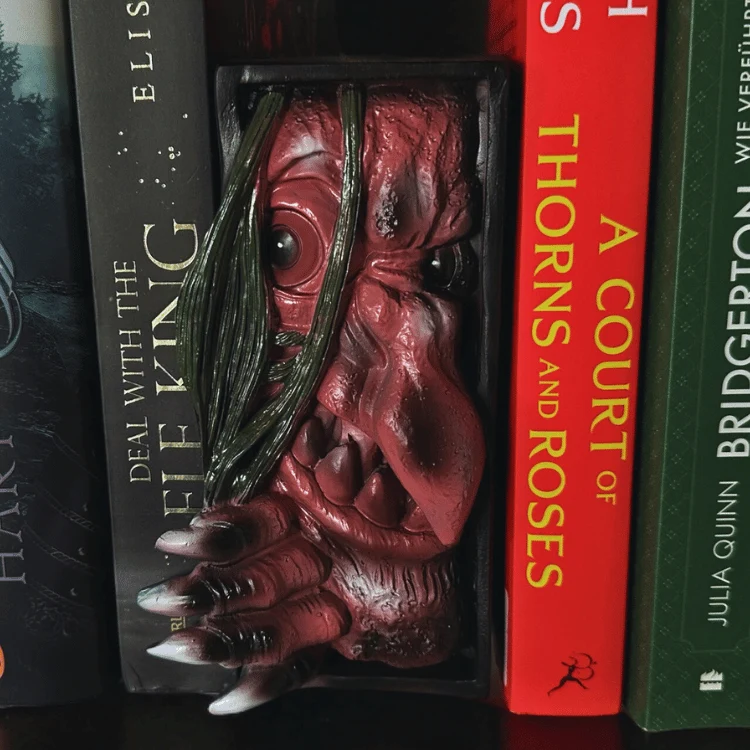 Spooky Bücherstütze Monster-Edition – Hexe, Werwolf & Dämon