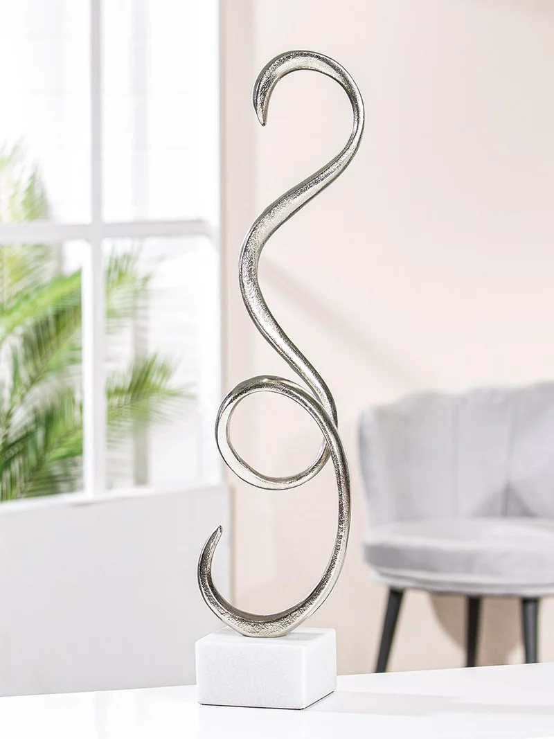 Aluminium Skulptur "Spiral" auf Marmorsockel in Silber